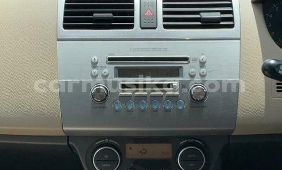 Nunua Ilio tumika Suzuki Swift Nyekundu Gari ndani ya Beitbridge nchini Matabeleland Kusini Nunua Ilio tumika Suzuki Swift Nyekundu Gari ndani ya Beitbridge nchini Matabeleland Kusini