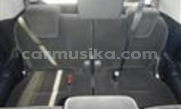 Nunua Ilio tumika Toyota Noah Nyingine Gari ndani ya Beitbridge nchini Matabeleland Kusini Nunua Ilio tumika Toyota Noah Nyingine Gari ndani ya Beitbridge nchini Matabeleland Kusini