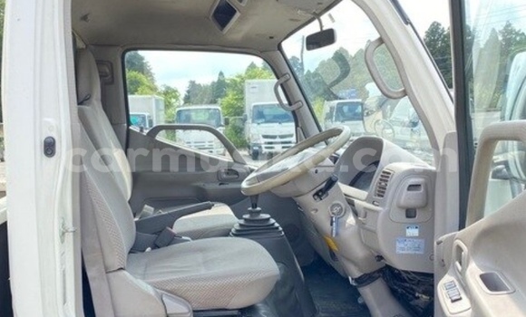 Acheter Occasion Utilitaire Toyota Dyna Blanc à Beitbridge, Matabeleland South Acheter Occasion Utilitaire Toyota Dyna Blanc à Beitbridge, Matabeleland South