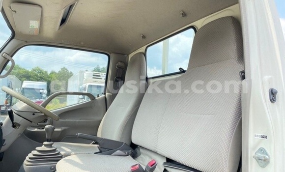 Acheter Occasion Utilitaire Toyota Dyna Blanc à Beitbridge, Matabeleland South Acheter Occasion Utilitaire Toyota Dyna Blanc à Beitbridge, Matabeleland South