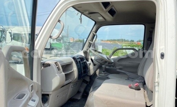 Acheter Occasion Utilitaire Toyota Dyna Blanc à Beitbridge, Matabeleland South Acheter Occasion Utilitaire Toyota Dyna Blanc à Beitbridge, Matabeleland South