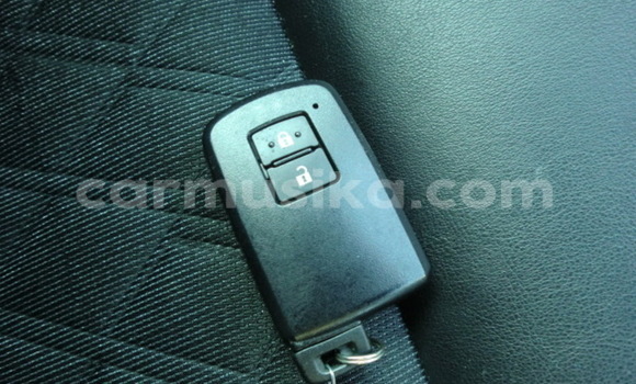 Acheter Occasion Voiture Toyota Harrier Blanc à Beitbridge, Matabeleland South Acheter Occasion Voiture Toyota Harrier Blanc à Beitbridge, Matabeleland South