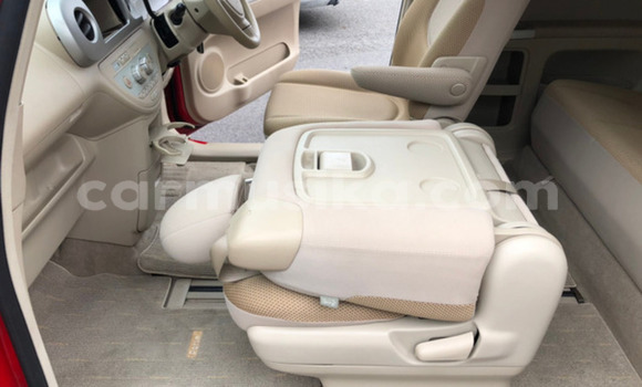 Nunua Ilio tumika Toyota Porte Nyekundu Gari ndani ya Beitbridge nchini Matabeleland Kusini Nunua Ilio tumika Toyota Porte Nyekundu Gari ndani ya Beitbridge nchini Matabeleland Kusini