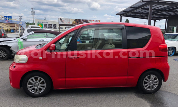 Nunua Ilio tumika Toyota Porte Nyekundu Gari ndani ya Beitbridge nchini Matabeleland Kusini Nunua Ilio tumika Toyota Porte Nyekundu Gari ndani ya Beitbridge nchini Matabeleland Kusini