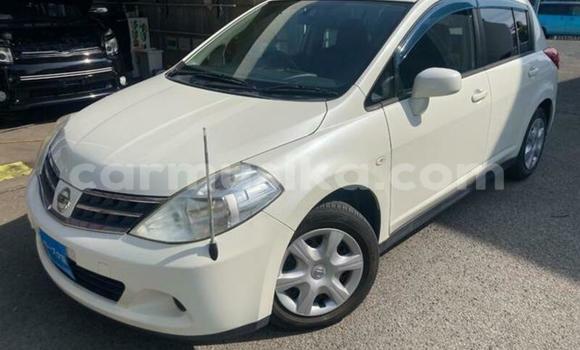 Buy Used Nissan Tiida White Car in Beitbridge in Matabeleland South