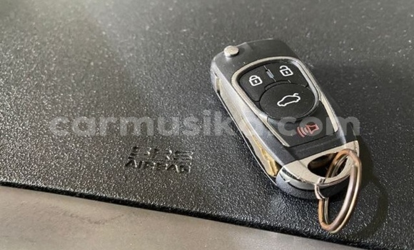 Buy Used Honda Fit Silver Car in Beitbridge in Matabeleland South Buy Used Honda Fit Silver Car in Beitbridge in Matabeleland South