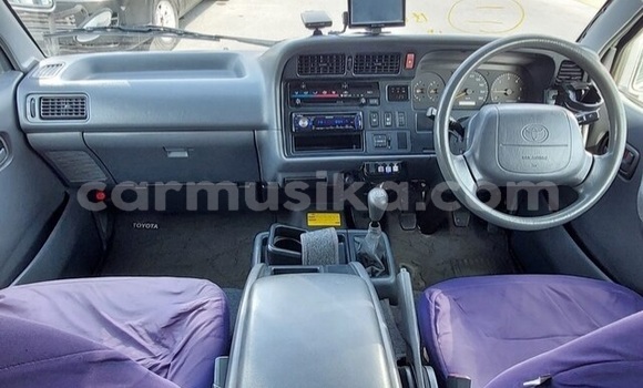 Acheter Occasion Voiture Toyota Hiace Vert à Beitbridge, Matabeleland South Acheter Occasion Voiture Toyota Hiace Vert à Beitbridge, Matabeleland South