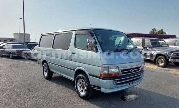Acheter Occasion Voiture Toyota Hiace Vert à Beitbridge, Matabeleland South Acheter Occasion Voiture Toyota Hiace Vert à Beitbridge, Matabeleland South