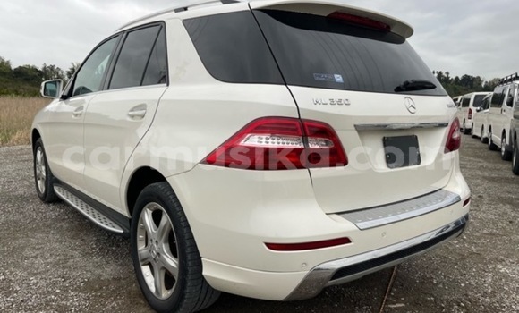 Tenga Tsaru Mercedes-Benz C250 coupe Chena Mota in Beitbridge in Matabeleland South Tenga Tsaru Mercedes-Benz C250 coupe Chena Mota in Beitbridge in Matabeleland South