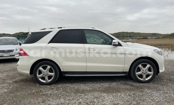 Tenga Tsaru Mercedes-Benz C250 coupe Chena Mota in Beitbridge in Matabeleland South Tenga Tsaru Mercedes-Benz C250 coupe Chena Mota in Beitbridge in Matabeleland South