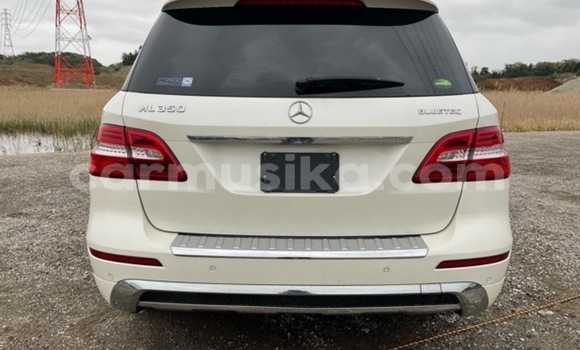 Tenga Tsaru Mercedes-Benz C250 coupe Chena Mota in Beitbridge in Matabeleland South Tenga Tsaru Mercedes-Benz C250 coupe Chena Mota in Beitbridge in Matabeleland South