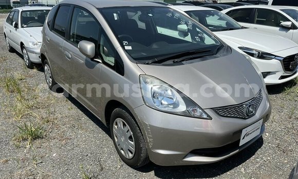 Acheter Occasion Voiture Honda Fit Gris à Beitbridge, Matabeleland South Acheter Occasion Voiture Honda Fit Gris à Beitbridge, Matabeleland South