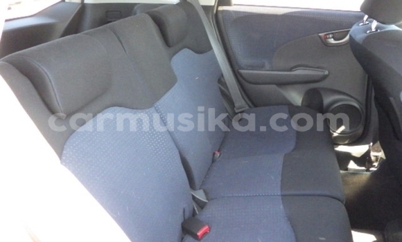 Acheter Occasion Voiture Honda Fit Gris à Beitbridge, Matabeleland South Acheter Occasion Voiture Honda Fit Gris à Beitbridge, Matabeleland South