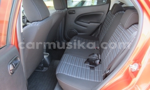 Nunua Ilio tumika Mazda Demio Beige Gari ndani ya Beitbridge nchini Matabeleland Kusini Nunua Ilio tumika Mazda Demio Beige Gari ndani ya Beitbridge nchini Matabeleland Kusini