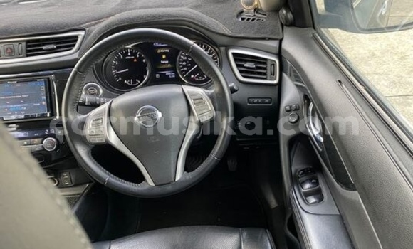 Nunua Ilio tumika Nissan X–Trail Beige Gari ndani ya Beitbridge nchini Matabeleland Kusini Nunua Ilio tumika Nissan X–Trail Beige Gari ndani ya Beitbridge nchini Matabeleland Kusini