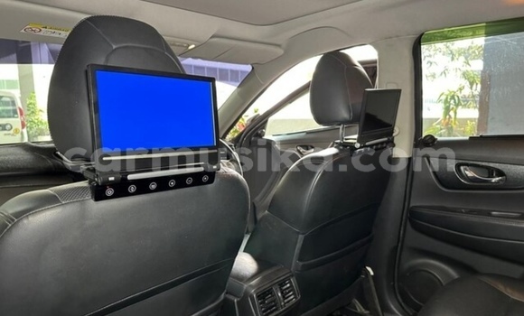 Nunua Ilio tumika Nissan X–Trail Beige Gari ndani ya Beitbridge nchini Matabeleland Kusini Nunua Ilio tumika Nissan X–Trail Beige Gari ndani ya Beitbridge nchini Matabeleland Kusini