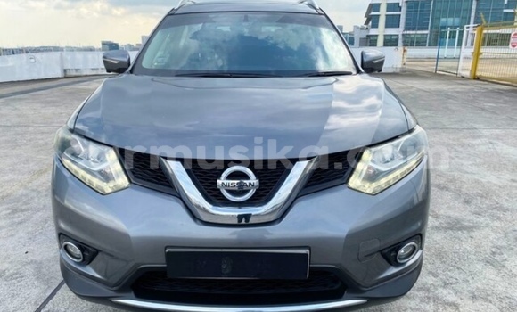 Nunua Ilio tumika Nissan X–Trail Beige Gari ndani ya Beitbridge nchini Matabeleland Kusini Nunua Ilio tumika Nissan X–Trail Beige Gari ndani ya Beitbridge nchini Matabeleland Kusini