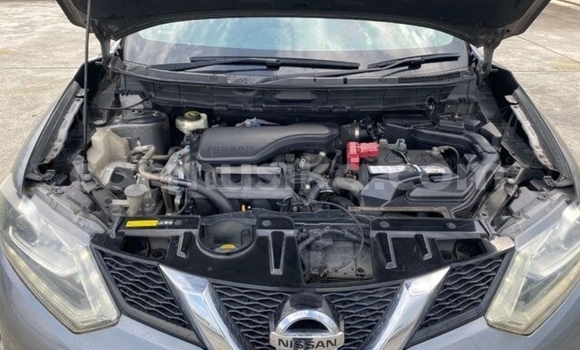 Nunua Ilio tumika Nissan X–Trail Beige Gari ndani ya Beitbridge nchini Matabeleland Kusini Nunua Ilio tumika Nissan X–Trail Beige Gari ndani ya Beitbridge nchini Matabeleland Kusini