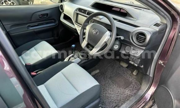 Acheter Occasion Voiture Toyota Aqua Noir à Beitbridge, Matabeleland South Acheter Occasion Voiture Toyota Aqua Noir à Beitbridge, Matabeleland South