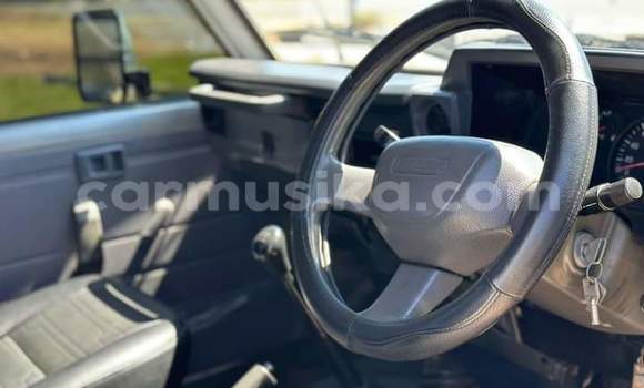 Buy Used Toyota Land Cruiser White Car in Beitbridge in Matabeleland South Buy Used Toyota Land Cruiser White Car in Beitbridge in Matabeleland South