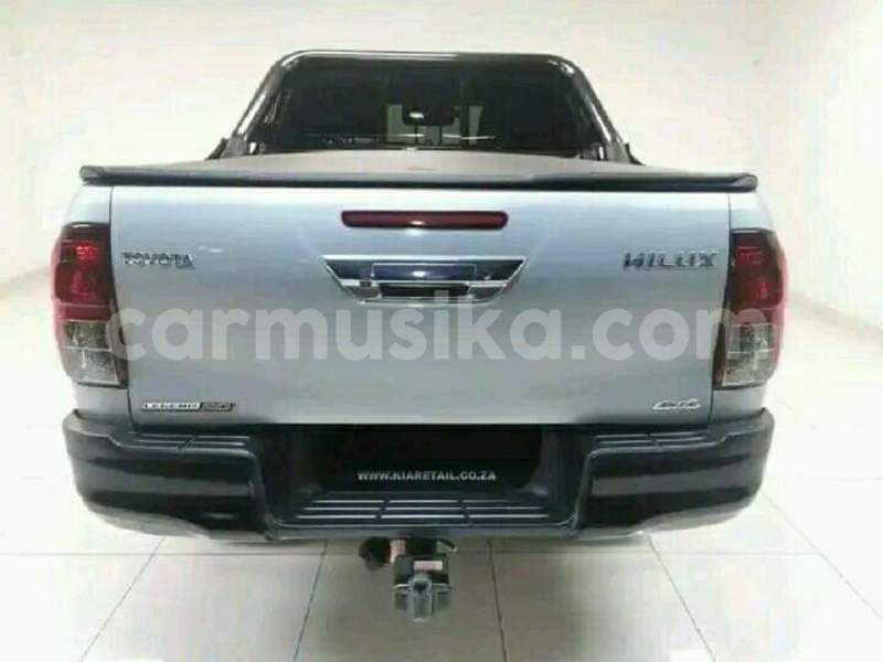 Big with watermark toyota hilux matabeleland south beitbridge 33626