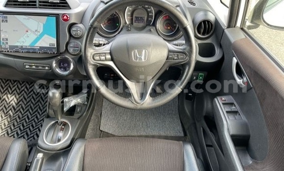 Buy Used Honda Fit White Car in Beitbridge in Matabeleland South Buy Used Honda Fit White Car in Beitbridge in Matabeleland South