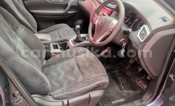 Acheter Occasion Voiture Nissan X–Trail Gris à Beitbridge, Matabeleland South Acheter Occasion Voiture Nissan X–Trail Gris à Beitbridge, Matabeleland South