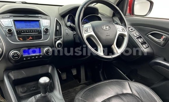 Buy Used Hyundai ix35 Red Car in Beitbridge in Matabeleland South Buy Used Hyundai ix35 Red Car in Beitbridge in Matabeleland South