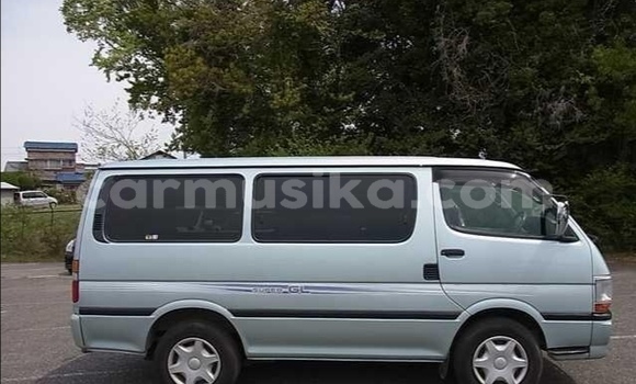 Acheter Occasion Voiture Toyota Hiace Bleu à Beitbridge, Matabeleland South Acheter Occasion Voiture Toyota Hiace Bleu à Beitbridge, Matabeleland South