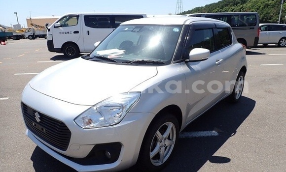 Buy Used Suzuki Swift Silver Car in Beitbridge in Matabeleland South