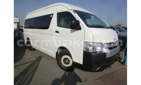 Nunua Imported Toyota Hiace Nyeupe Gari ndani ya Import - Dubai nchini Harare Nunua Imported Toyota Hiace Nyeupe Gari ndani ya Import - Dubai nchini Harare