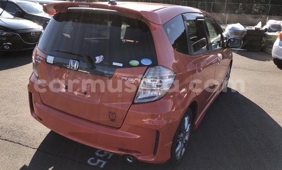 Buy Used Honda Fit Red Car in Beitbridge in Matabeleland South Buy Used Honda Fit Red Car in Beitbridge in Matabeleland South