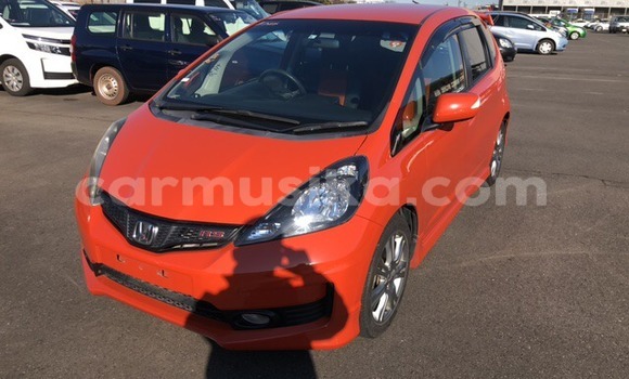 Buy Used Honda Fit Red Car in Beitbridge in Matabeleland South Buy Used Honda Fit Red Car in Beitbridge in Matabeleland South