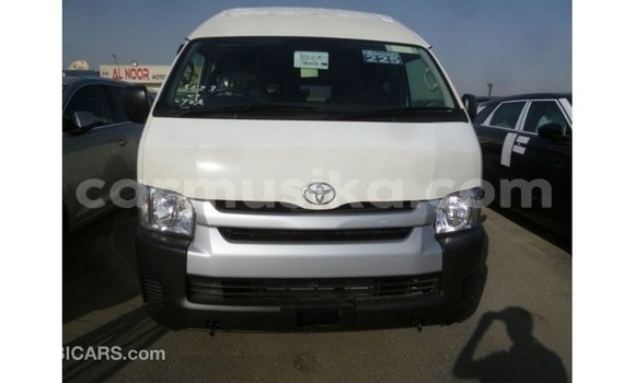 Nunua Imported Toyota Hiace Nyeupe Gari ndani ya Import - Dubai nchini Harare Nunua Imported Toyota Hiace Nyeupe Gari ndani ya Import - Dubai nchini Harare