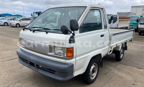 Buy Used Toyota LiteAce White Car in Beitbridge in Matabeleland South Buy Used Toyota LiteAce White Car in Beitbridge in Matabeleland South
