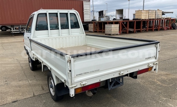 Buy Used Toyota LiteAce White Car in Beitbridge in Matabeleland South Buy Used Toyota LiteAce White Car in Beitbridge in Matabeleland South