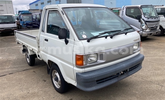 Buy Used Toyota LiteAce White Car in Beitbridge in Matabeleland South Buy Used Toyota LiteAce White Car in Beitbridge in Matabeleland South