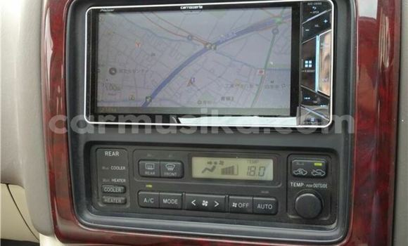 Nunua Ilio tumika Toyota Granvia Fedha Gari ndani ya Beitbridge nchini Matabeleland Kusini Nunua Ilio tumika Toyota Granvia Fedha Gari ndani ya Beitbridge nchini Matabeleland Kusini