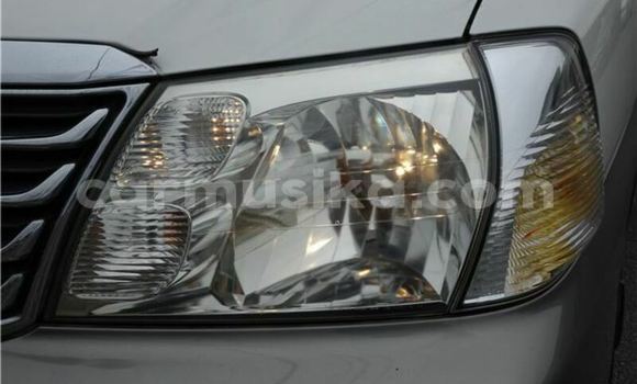 Nunua Ilio tumika Toyota Granvia Fedha Gari ndani ya Beitbridge nchini Matabeleland Kusini Nunua Ilio tumika Toyota Granvia Fedha Gari ndani ya Beitbridge nchini Matabeleland Kusini