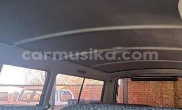 Buy Used Toyota Hiace White Car in Beitbridge in Matabeleland South Buy Used Toyota Hiace White Car in Beitbridge in Matabeleland South