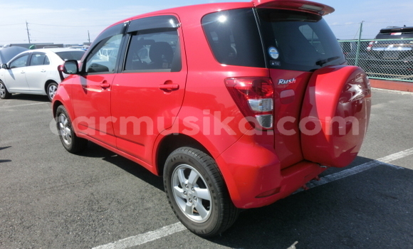 Acheter Occasion Voiture Toyota RAV4 Rouge à Beitbridge, Matabeleland South Acheter Occasion Voiture Toyota RAV4 Rouge à Beitbridge, Matabeleland South