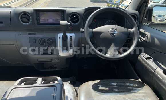 Acheter Occasion Voiture Nissan Nv350 Gris à Beitbridge, Matabeleland South Acheter Occasion Voiture Nissan Nv350 Gris à Beitbridge, Matabeleland South
