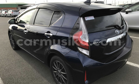 Buy Used Toyota Aqua Blue Car in Beitbridge in Matabeleland South Buy Used Toyota Aqua Blue Car in Beitbridge in Matabeleland South