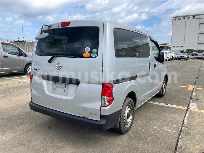 Big with watermark nissan nv200 matabeleland south beitbridge 33647