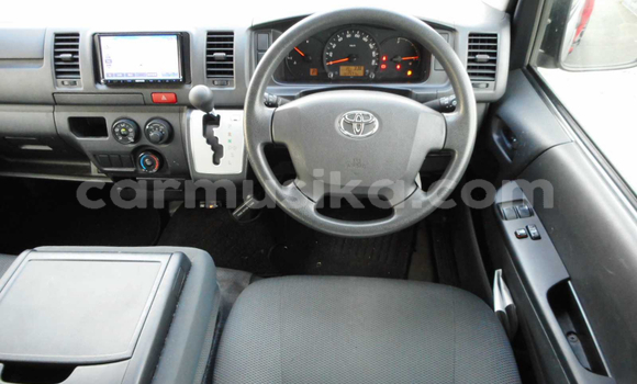 Acheter Occasion Voiture Toyota Hiace Gris à Beitbridge, Matabeleland South Acheter Occasion Voiture Toyota Hiace Gris à Beitbridge, Matabeleland South