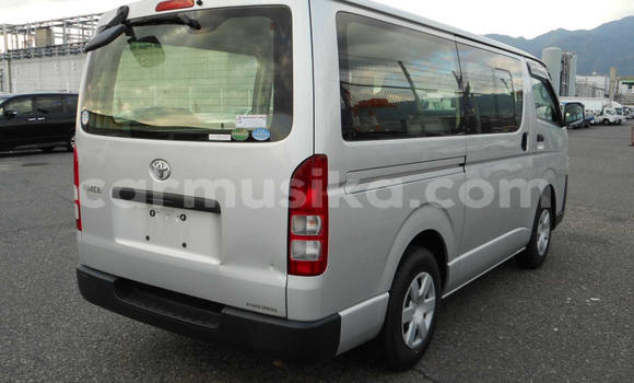 Acheter Occasion Voiture Toyota Hiace Gris à Beitbridge, Matabeleland South Acheter Occasion Voiture Toyota Hiace Gris à Beitbridge, Matabeleland South