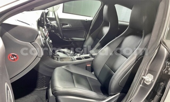 Acheter Occasion Voiture Mercedes‒Benz CLA-klasse Gris à Beitbridge, Matabeleland South Acheter Occasion Voiture Mercedes‒Benz CLA-klasse Gris à Beitbridge, Matabeleland South