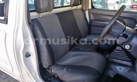 Buy Used Nissan Hardbody White Car in Beitbridge in Matabeleland South Buy Used Nissan Hardbody White Car in Beitbridge in Matabeleland South