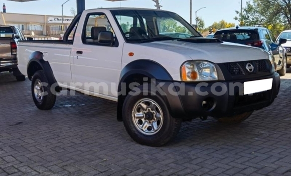 Buy Used Nissan Hardbody White Car in Beitbridge in Matabeleland South Buy Used Nissan Hardbody White Car in Beitbridge in Matabeleland South