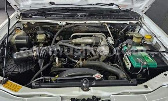 Acheter Occasion Voiture Isuzu KB Blanc à Beitbridge, Matabeleland South Acheter Occasion Voiture Isuzu KB Blanc à Beitbridge, Matabeleland South